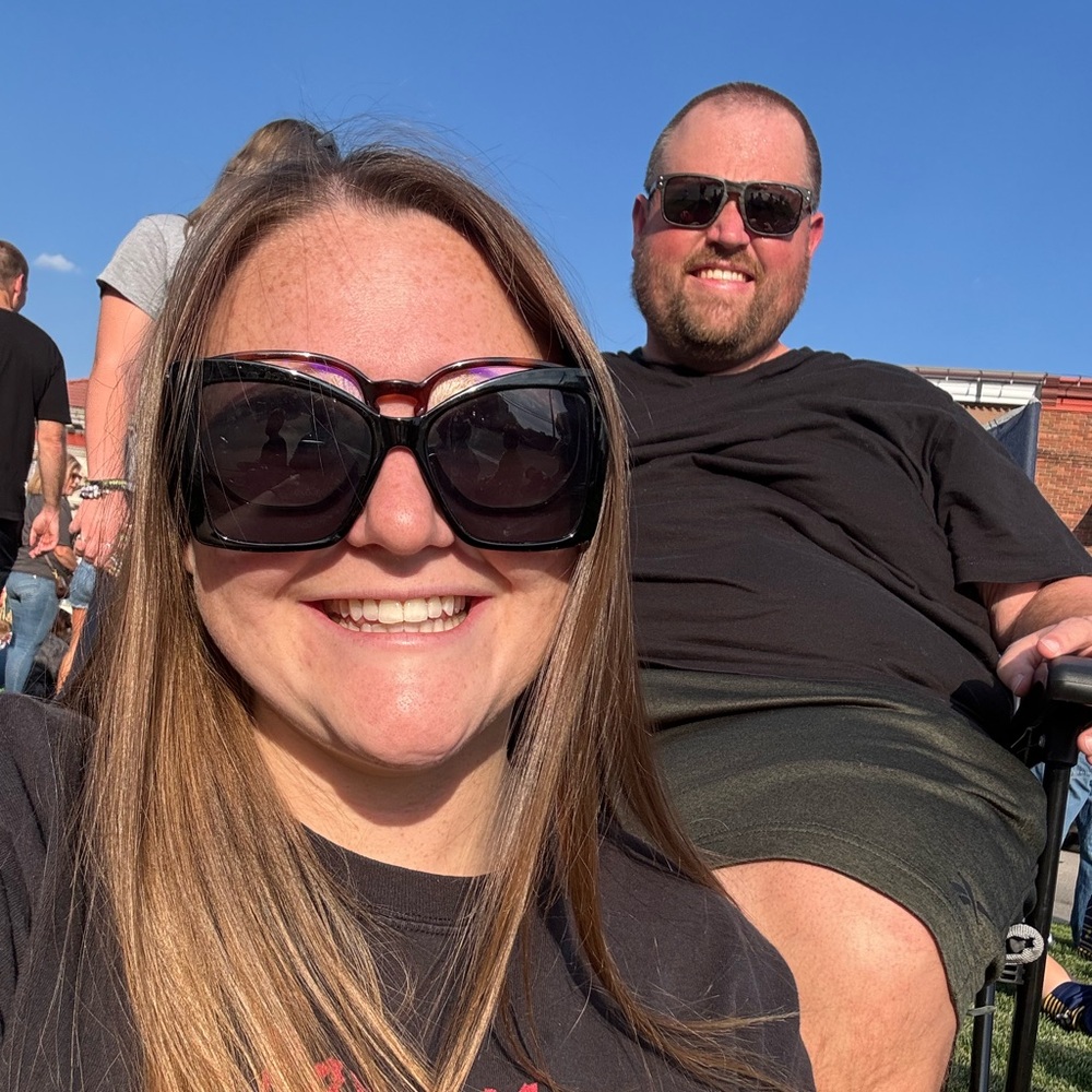 Meet your Posher, Whitney